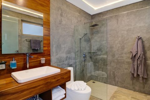 Villa in Ko Samui, Thailand 7 bedrooms № 138770 - photo 11