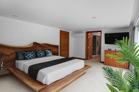 Villa in Ko Samui, Thailand 7 bedrooms № 138770 - photo 23