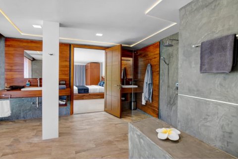 Villa in Ko Samui, Thailand 7 bedrooms № 138770 - photo 18