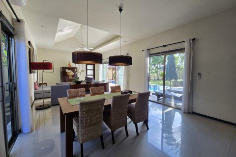 Villa in Phuket, Thailand 3 bedrooms № 138771 - photo 4