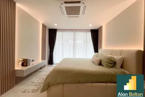 Casa de 5 dormitorios en Jomtien Beach, Pattaya, Tailandia № 211017 - foto 14