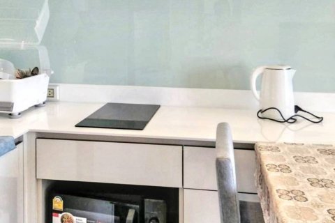 Condo in Bangkok, Thailand, 1 bedroom  № 119527 - photo 7