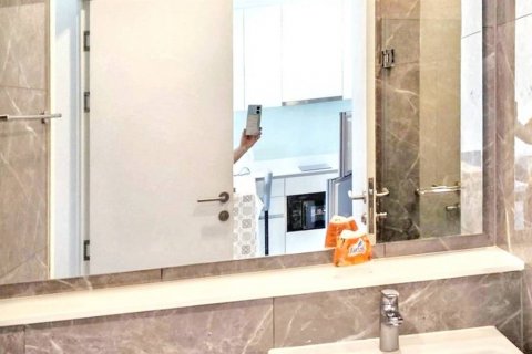 Condo in Bangkok, Thailand, 1 bedroom  № 119527 - photo 8