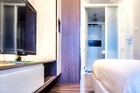 Condo in Bangkok, Thailand, 1 bedroom  № 119526 - photo 4