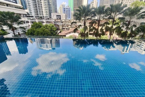 Condo in Watthana, Bangkok, Thailand, 3 bedrooms  № 147620 - photo 28