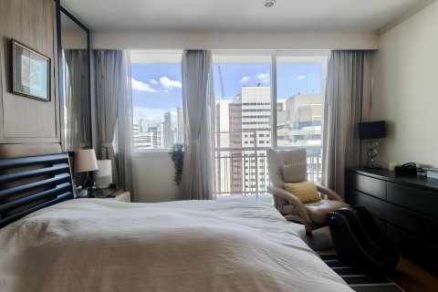 Condo in Watthana, Bangkok, Thailand, 3 bedrooms  № 147620 - photo 4