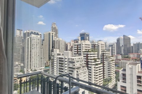 Condo in Watthana, Bangkok, Thailand, 3 bedrooms  № 147620 - photo 25