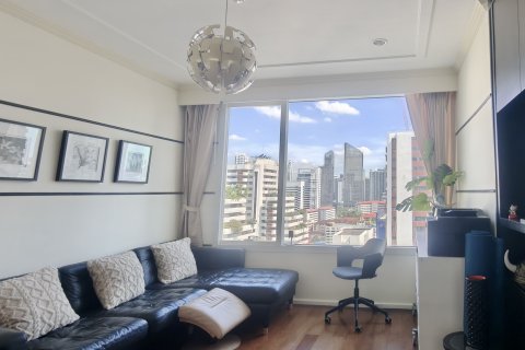 Condo in Watthana, Bangkok, Thailand, 3 bedrooms  № 147620 - photo 1