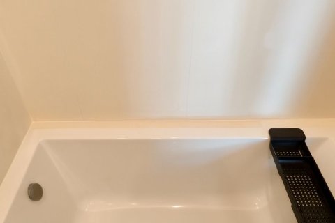 Condo in Watthana, Bangkok, Thailand, 3 bedrooms  № 147620 - photo 20