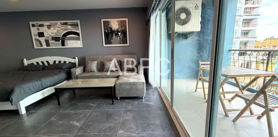 Estudio en el condominio en Pattaya, Tailandia № 211448