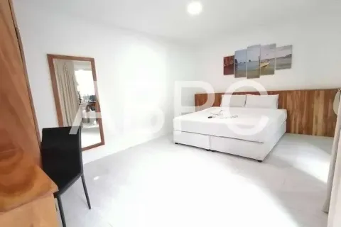 Casa de 7 dormitorios en Jomtien Beach, Pattaya, Tailandia № 211442 - foto 16