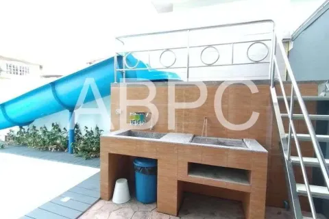 Casa de 7 dormitorios en Jomtien Beach, Pattaya, Tailandia № 211442 - foto 8