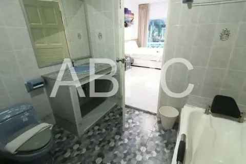 Casa de 7 dormitorios en Jomtien Beach, Pattaya, Tailandia № 211442 - foto 3
