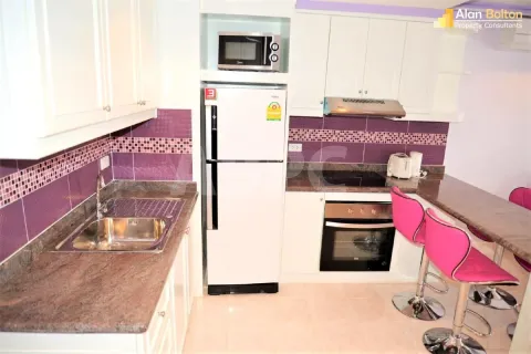 Condominio de 1 dormitorio en Jomtien Beach, Pattaya, Tailandia № 211443 - foto 2