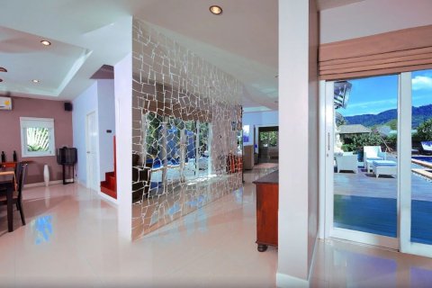 Villa in Ko Samui, Thailand 4 bedrooms № 154437 - photo 20