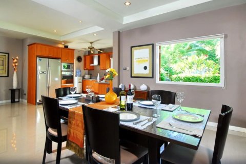 Villa in Ko Samui, Thailand 4 bedrooms № 154437 - photo 12
