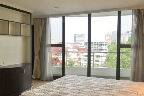 Condo à Watthana, Bangkok, Thaïlande, 2 chambres № 200536 - photo 17