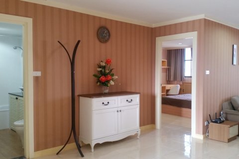 Condo à Watthana, Bangkok, Thaïlande, 2 chambres № 200536 - photo 10