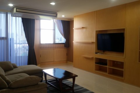 Condo à Watthana, Bangkok, Thaïlande, 2 chambres № 200536 - photo 11