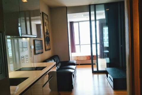 Condo à Watthana, Bangkok, Thaïlande, 1 chambre № 200535 - photo 5