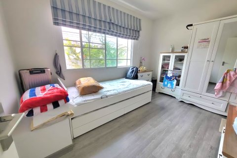 Таунхаус в Банг Каео, Таиланд с 2 спальнями № 135444 - фото 8