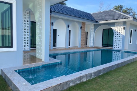 Вилла в Хуа Хине, Таиланд с 3 спальнями  № 158500 - фото 8