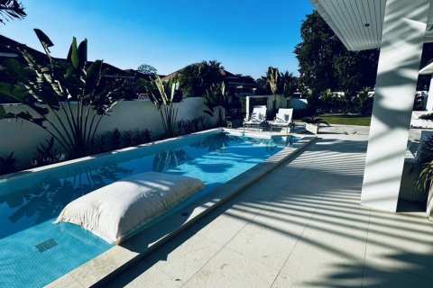 House in Hua Hin, Thailand 4 bedrooms № 158499 - photo 23