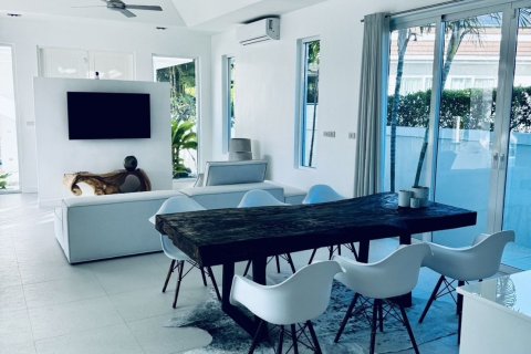 House in Hua Hin, Thailand 4 bedrooms № 158499 - photo 19