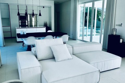 House in Hua Hin, Thailand 4 bedrooms № 158499 - photo 12