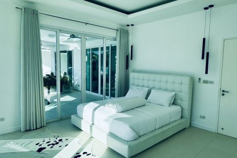 House in Hua Hin, Thailand 4 bedrooms № 158499 - photo 26