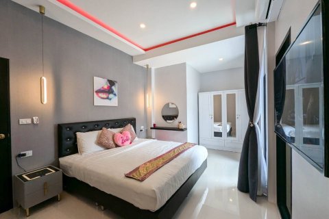 House in Pattaya, Thailand 7 bedrooms № 158503 - photo 25