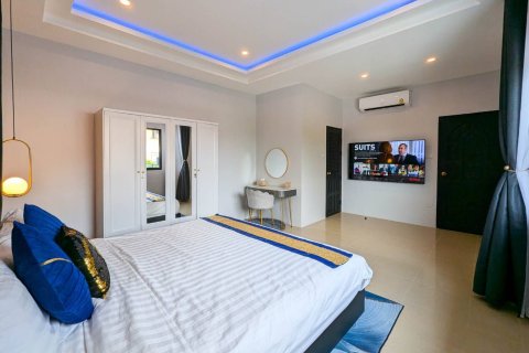 House in Pattaya, Thailand 7 bedrooms № 158503 - photo 27