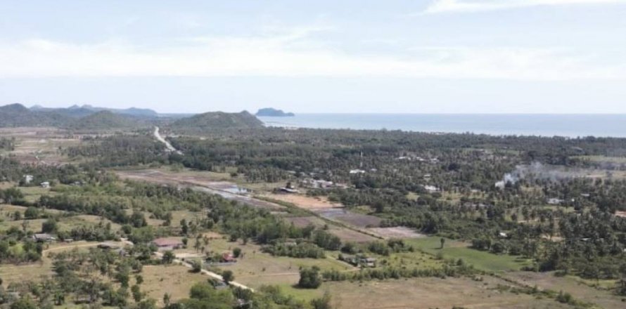 Земельный участок в Сам Рой Йоте, Таиланд  № 144662