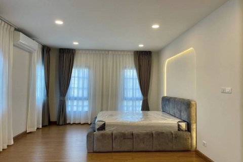 Дом в Бангкоке, Таиланд с 4 спальнями  № 144663 - фото 10