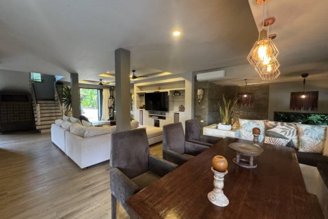 Villa in Ko Samui, Thailand 5 bedrooms № 144661 - photo 5