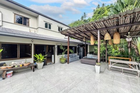 Villa in Ko Samui, Thailand 5 bedrooms № 144661 - photo 1