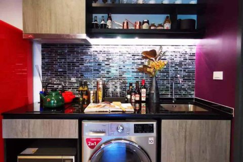 Condo in Bangkok, Thailand, 2 bedrooms  № 166593 - photo 4