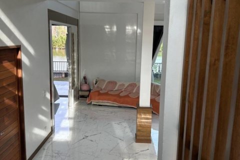 Maison à Surat Thani, Thaïlande 5 chambres № 171821 - photo 12