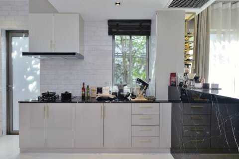 House in Nonthaburi, Thailand 4 bedrooms № 117135 - photo 4