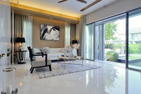 House in Nonthaburi, Thailand 4 bedrooms № 117135 - photo 3