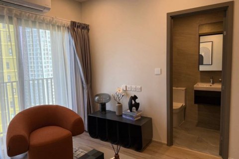 Condo in Chatuchak, Bangkok, Thailand, 2 bedrooms  № 172766 - photo 2