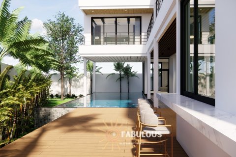 Villa in Rawai, Thailand 4 bedrooms № 179560 - photo 17
