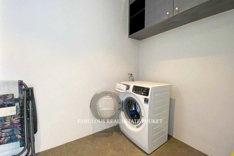 Villa in Bang Tao, Thailand 4 bedrooms № 179564 - photo 16