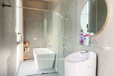 Villa in Bang Tao, Thailand 4 bedrooms № 179564 - photo 4