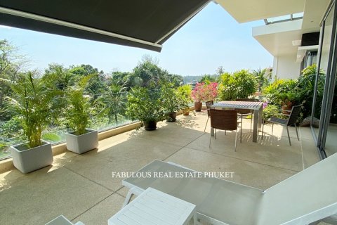 Villa in Bang Tao, Thailand 3 bedrooms № 179565 - photo 15