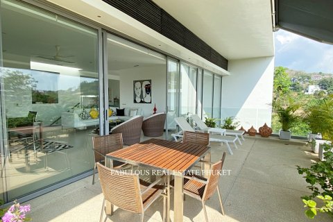 Villa in Bang Tao, Thailand 3 bedrooms № 179565 - photo 16