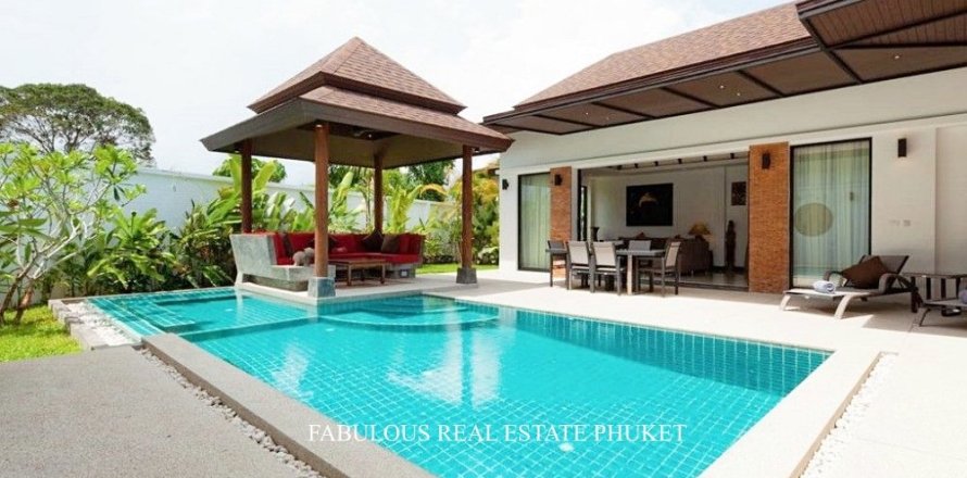 Villa in Bang Tao, Thailand 3 bedrooms № 179561