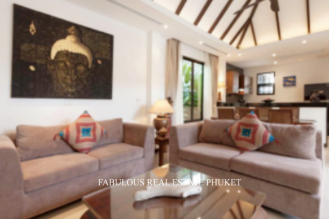 Villa in Bang Tao, Thailand 3 bedrooms № 179561 - photo 5