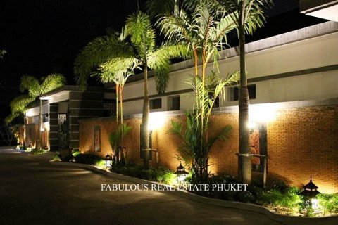 Villa in Bang Tao, Thailand 3 bedrooms № 179561 - photo 7