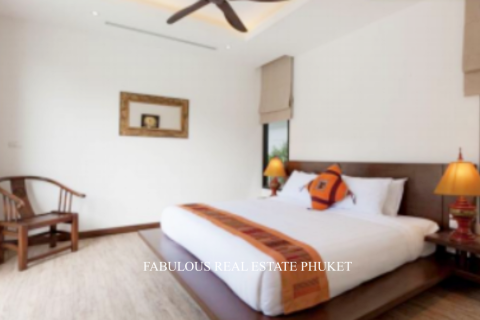 Villa in Bang Tao, Thailand 3 bedrooms № 179561 - photo 12